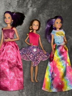 Mattel Barbie Sister Skipper, 2 Dolls & 1 Stacie Dressed Lot Of 3 Dolls